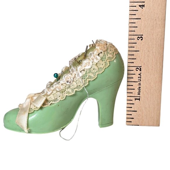 VTG High Heel Shoe Pincushion Green Plastic Lace Bow Sewing Collectible 50s 60s - Picture 8 of 8
